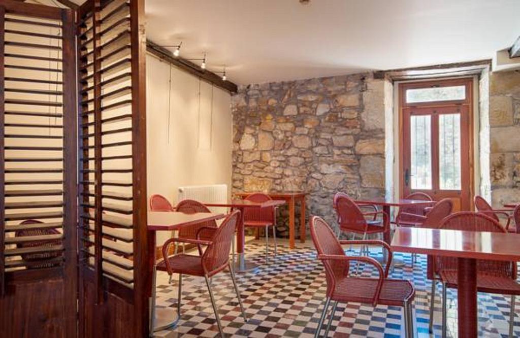 Hotel Konbenio Аморебиета-Етхано Стая снимка