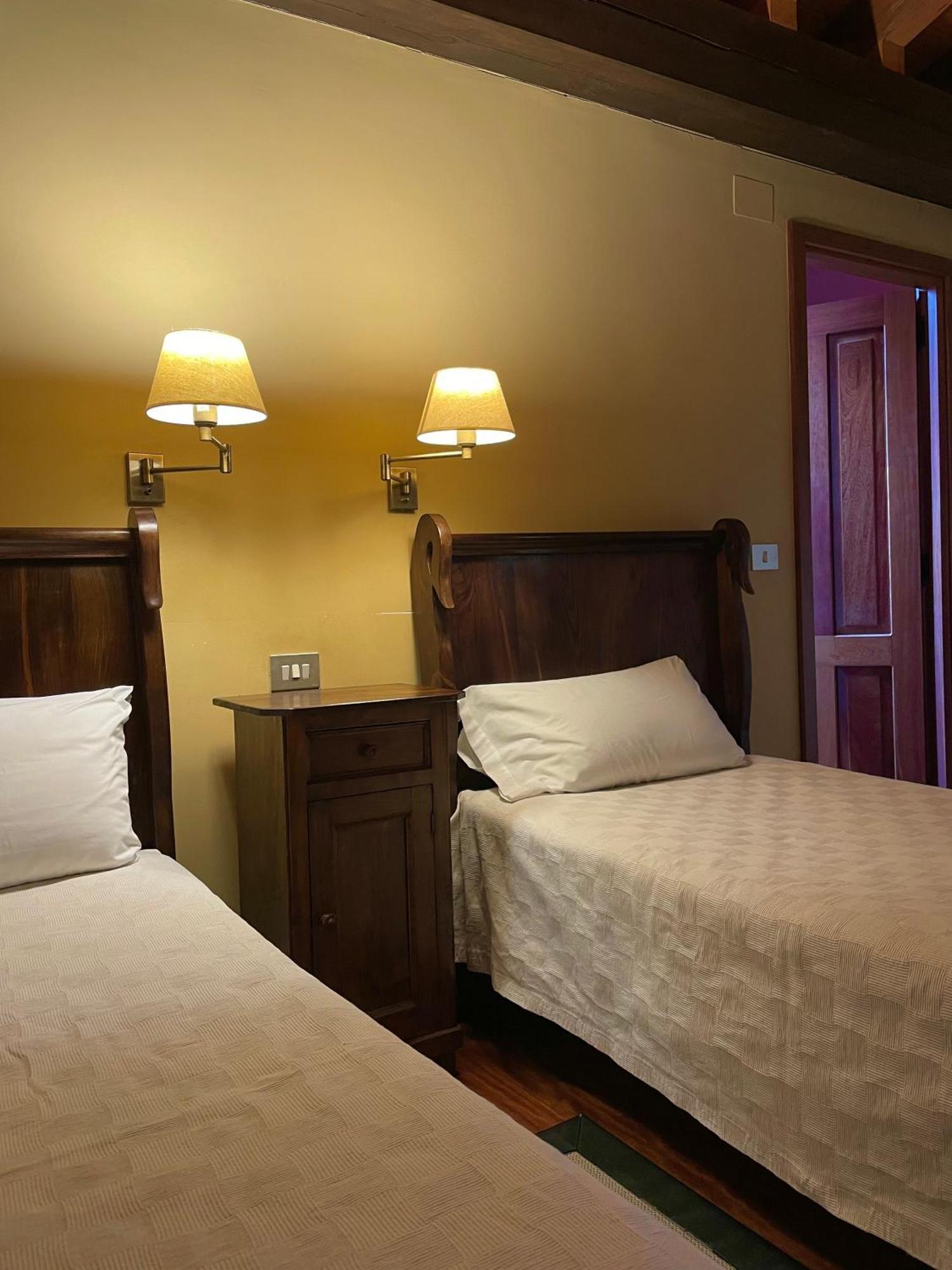 Hotel Konbenio Аморебиета-Етхано Екстериор снимка